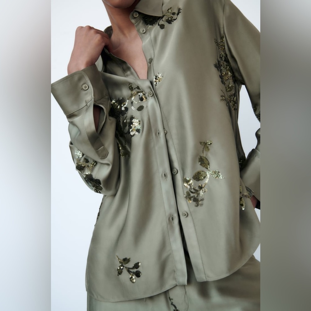 Zara SEQUINNED appliqué button down green SATIN SHIRT Sz.XS